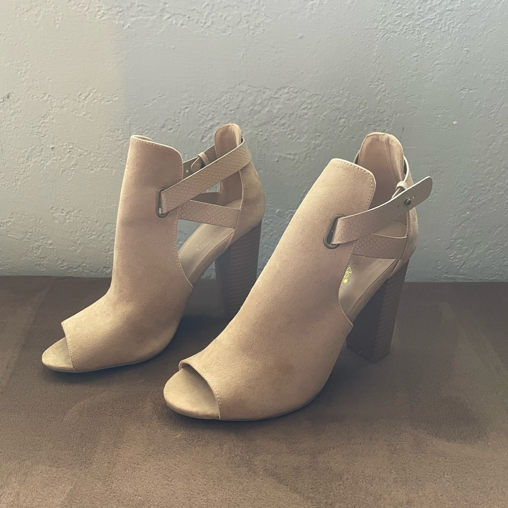 Tan shoe booties by Shoedazzle!